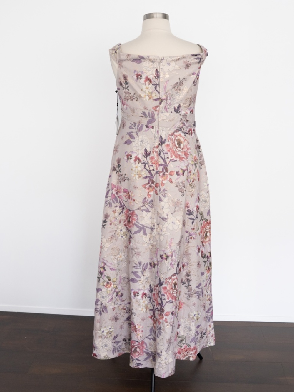 Adrianna Papell - Floral Metallic Jacquard Off Shoulder Ballgown - Picture 3 of 16